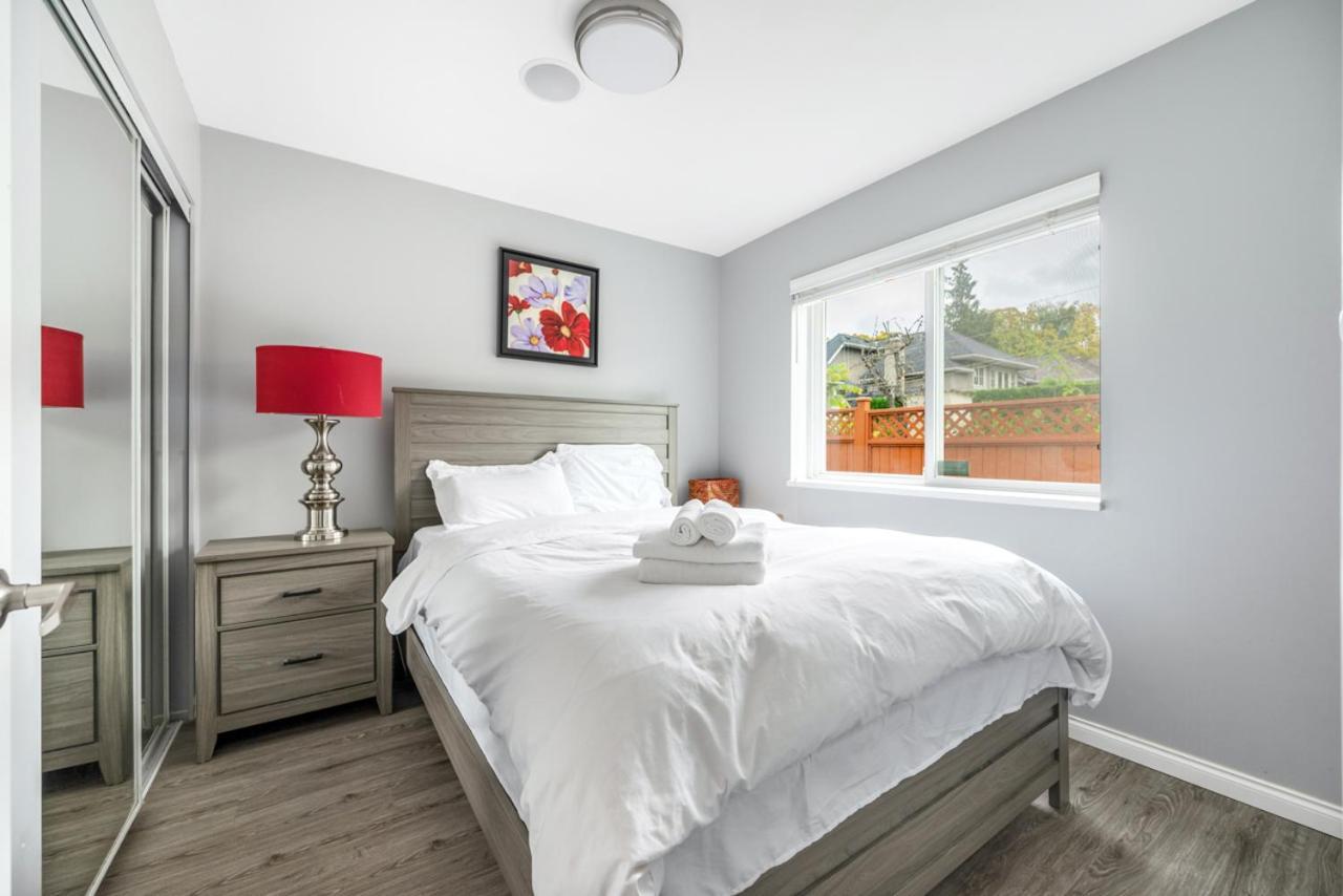 Stylish Dual Bedroom Suite In Van West 溫哥華 外观 照片