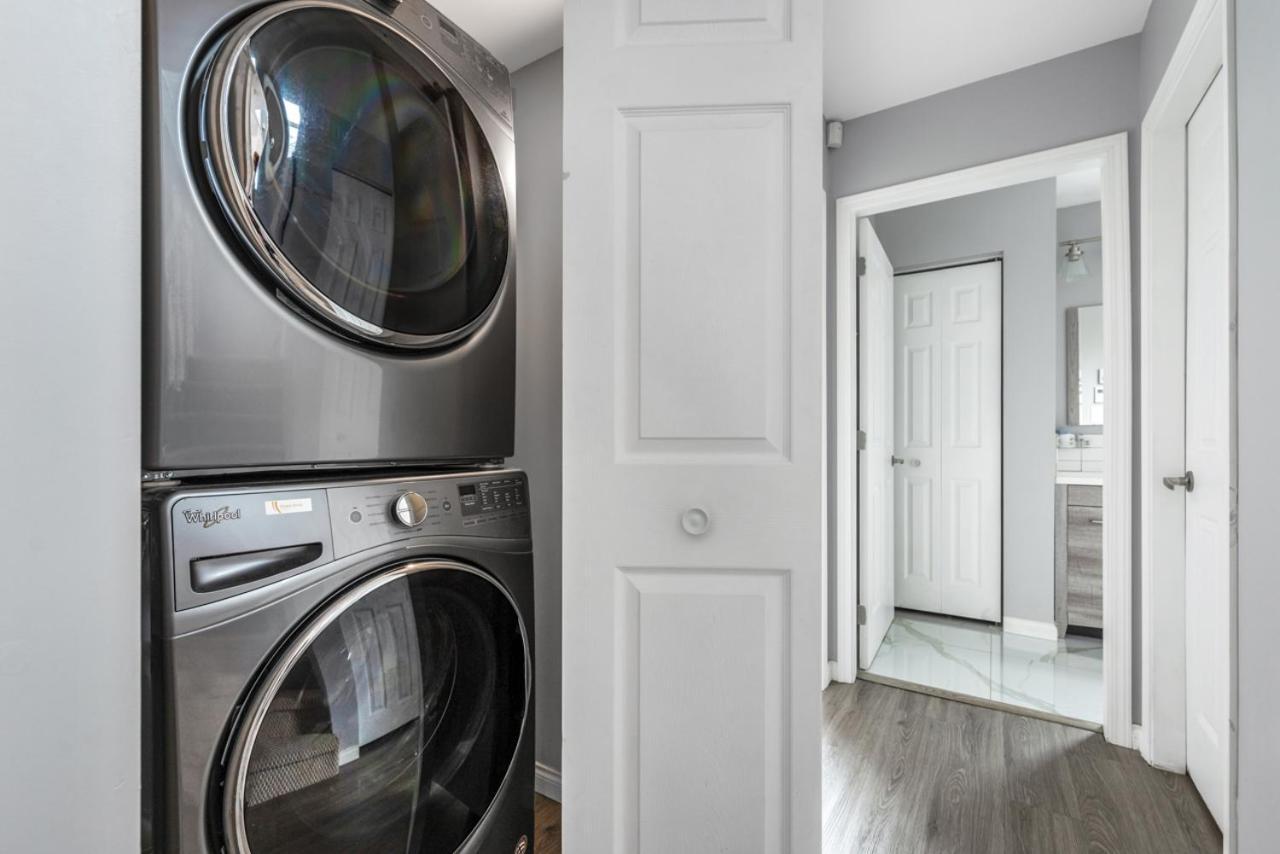 Stylish Dual Bedroom Suite In Van West 溫哥華 外观 照片